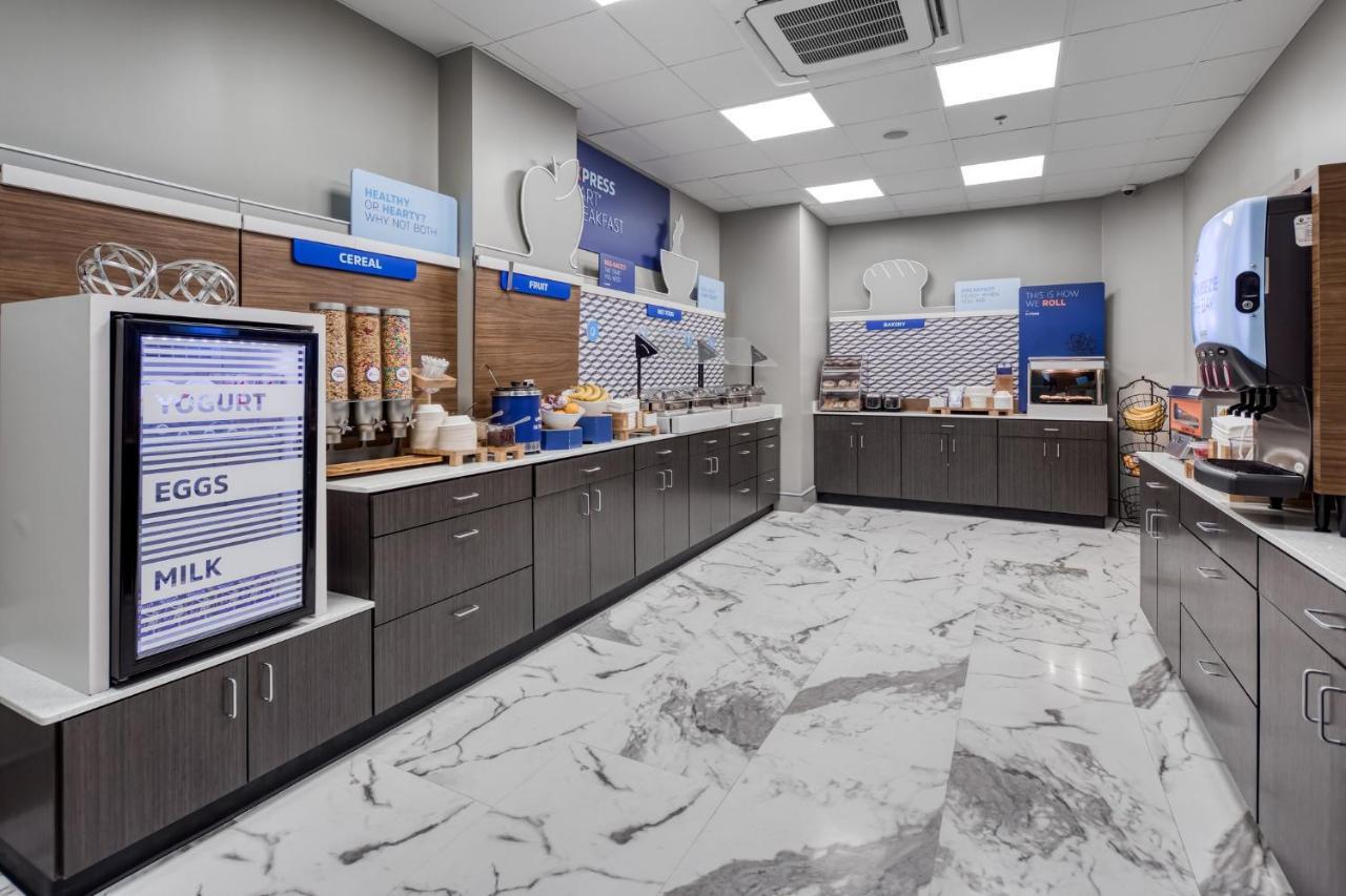Holiday Inn Express - Kansas City Downtown By Ihg Exterior foto